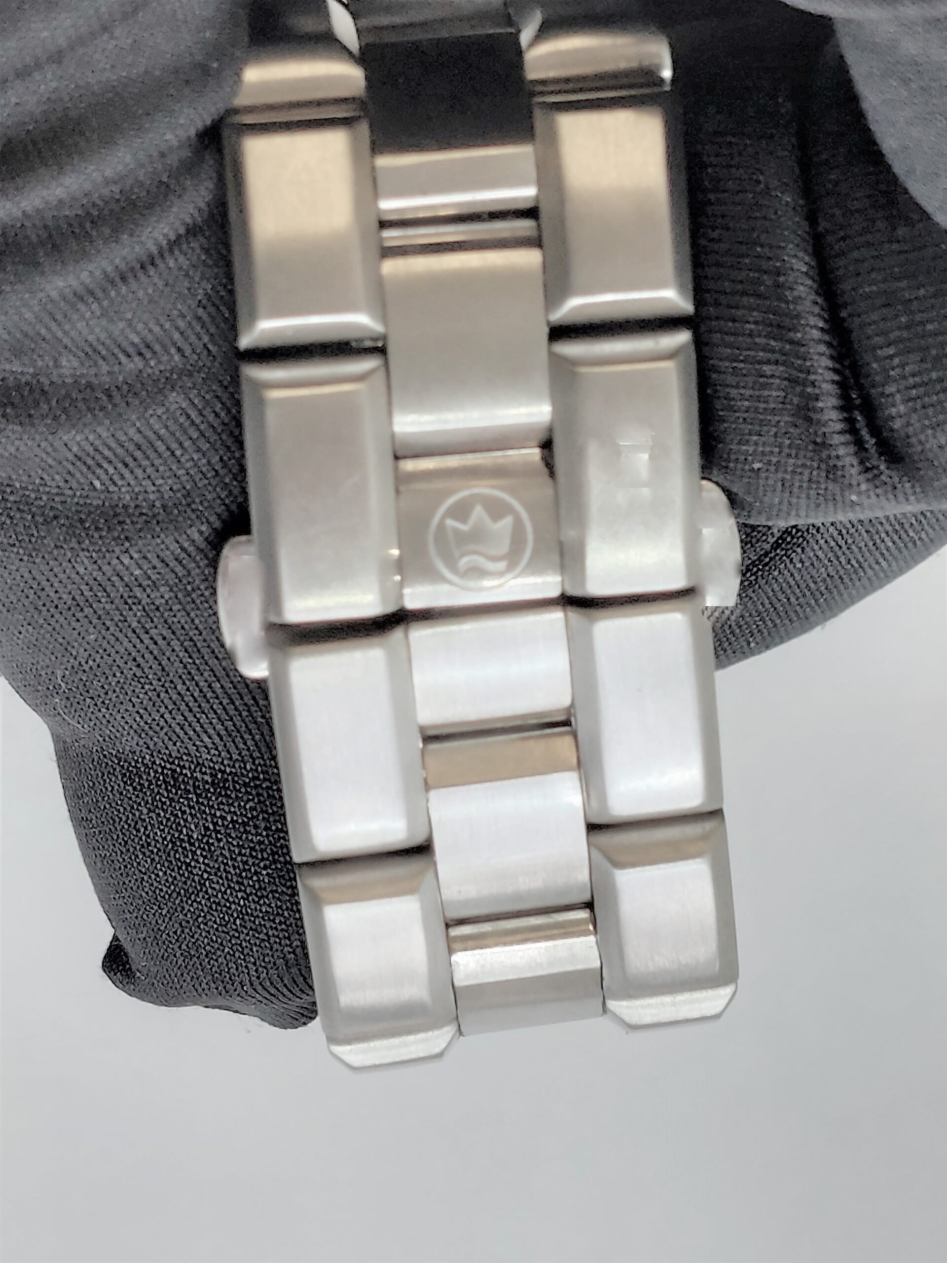Scalfaro Porto Cervo automatic chronograph a watch for the pro watch enthusiast - Image 5