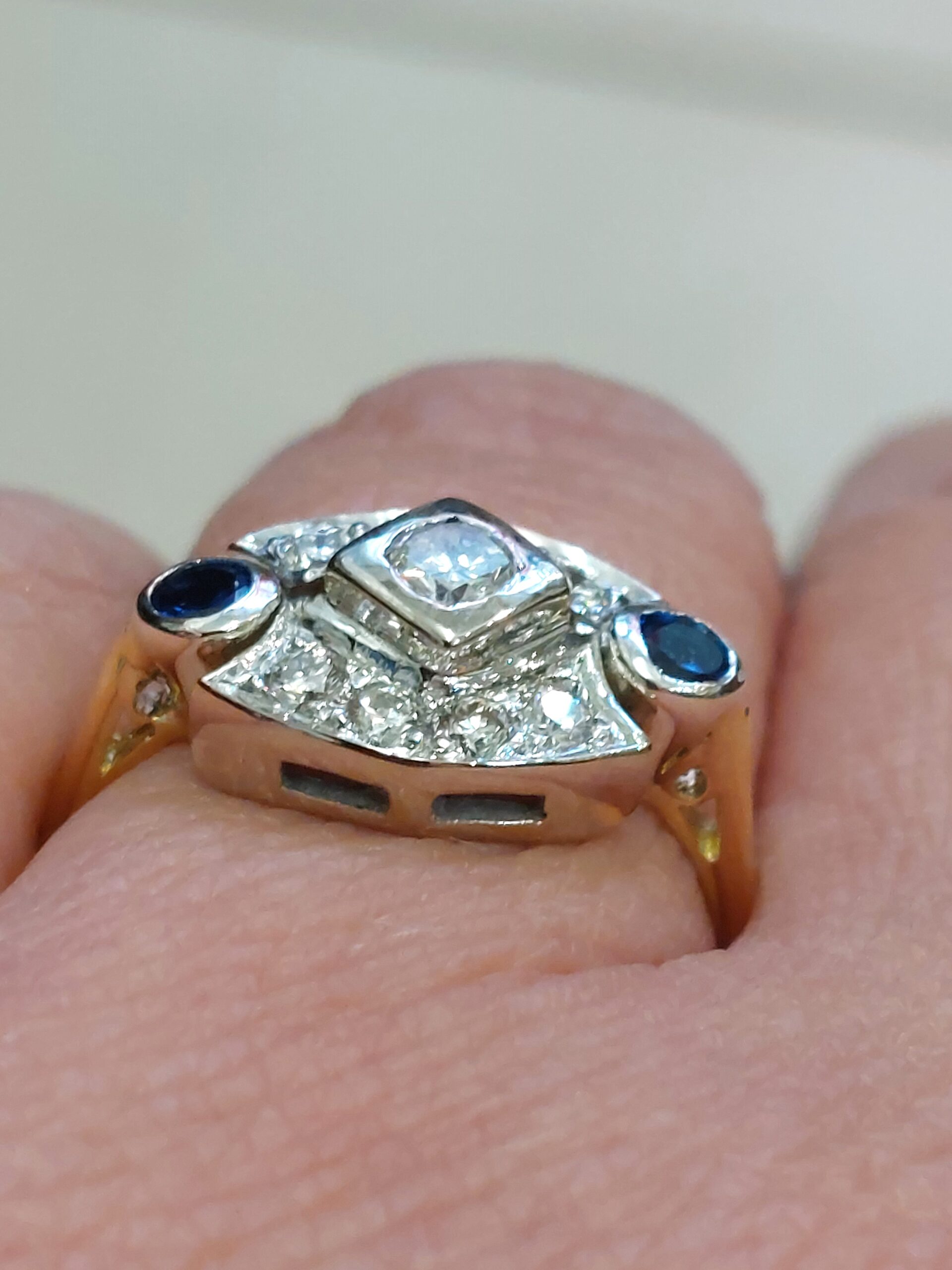 Bespoke 18ct Y/G & W/G Rub over Natural Diamond & Madagascan Blue Velvet Sapphire Set Cluster - Image 6