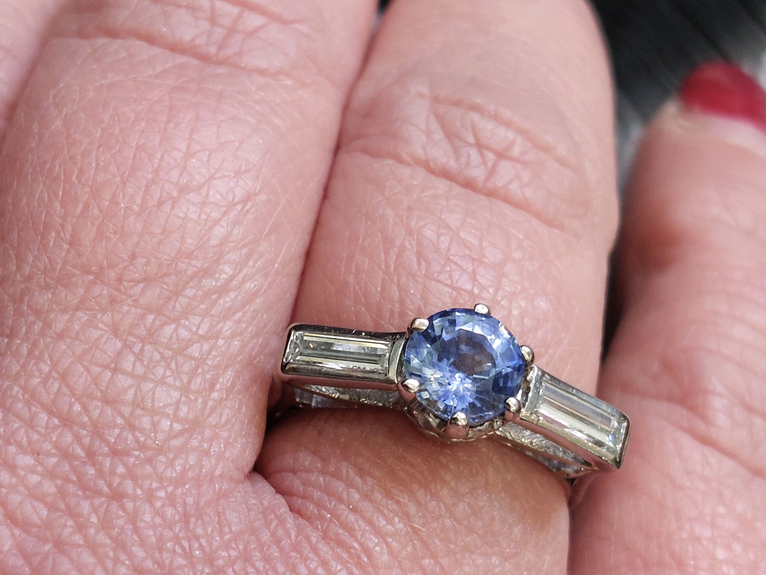 Ladies 18ct Victorian White Gold Cornflower Blue Sapphire and Diamond Ring - Absolutely Beautiful - Image 2
