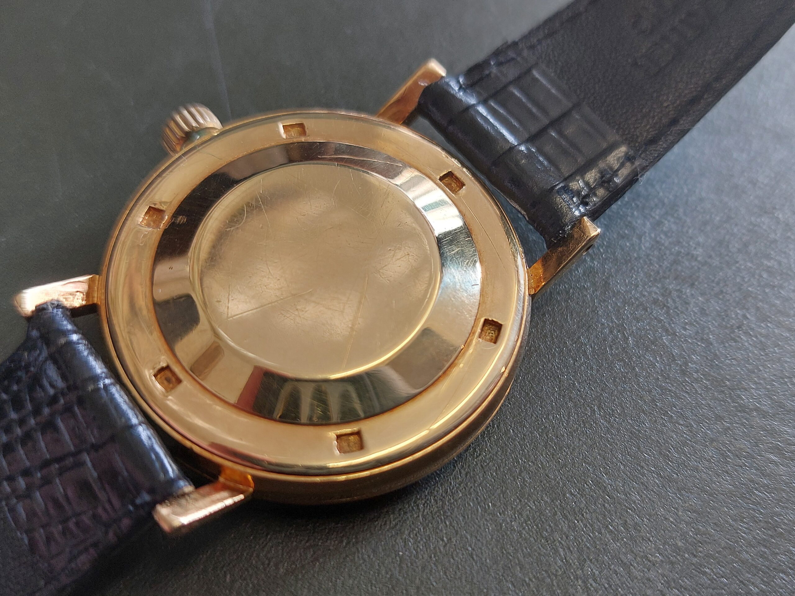 Mens 18ct 750 Girard-Perreguax 39 jewel Gyromatic Year 1968 ( Lovely classic ) - Image 9