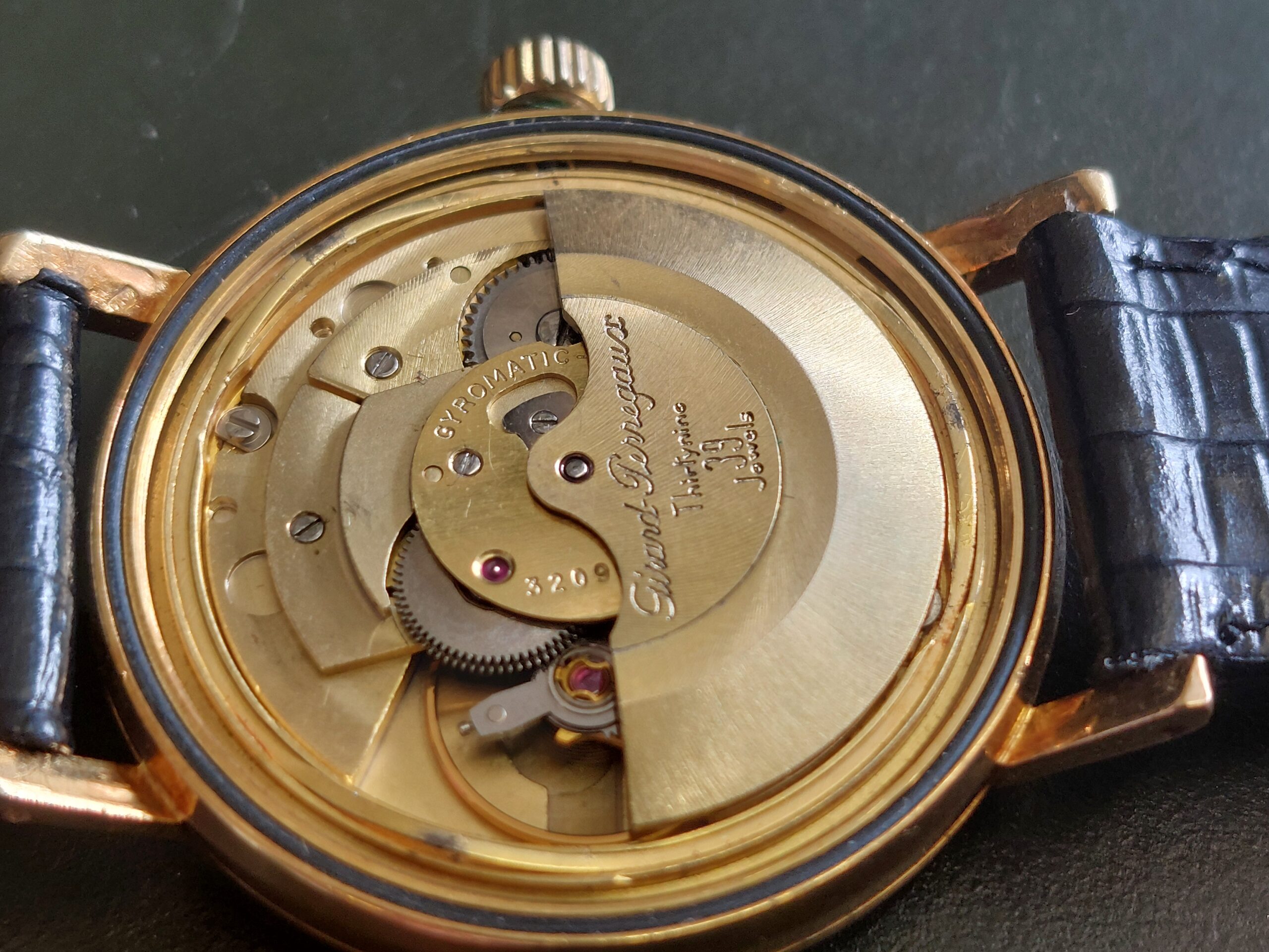 Mens 18ct 750 Girard-Perreguax 39 jewel Gyromatic Year 1968 ( Lovely classic ) - Image 7